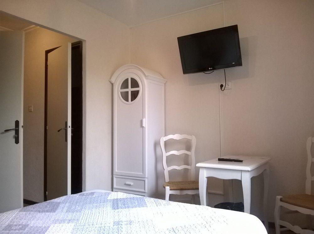 Hotel Sainte Anne 2*